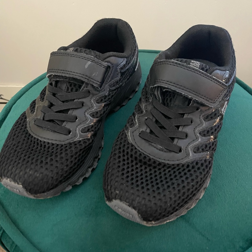 Boys Tubes shoes - size 13